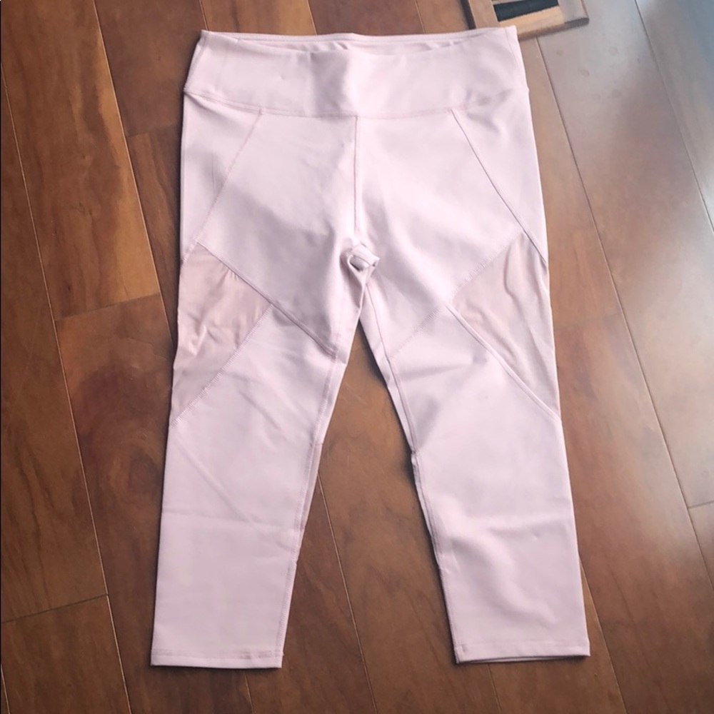 NWT FABLETICS AMELIA CAPRI, LIGHT PINK, SIZE L